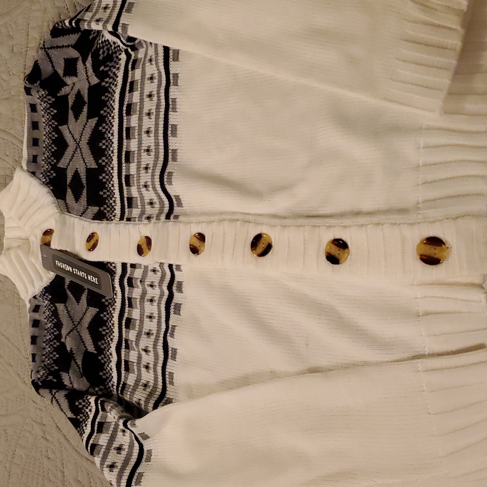 Men's sweater brand new